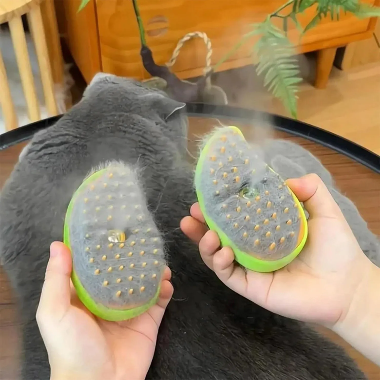 3 In 1 Grooming Steam Cleaning Brush for Cats and Dogs - USB Rechargeable