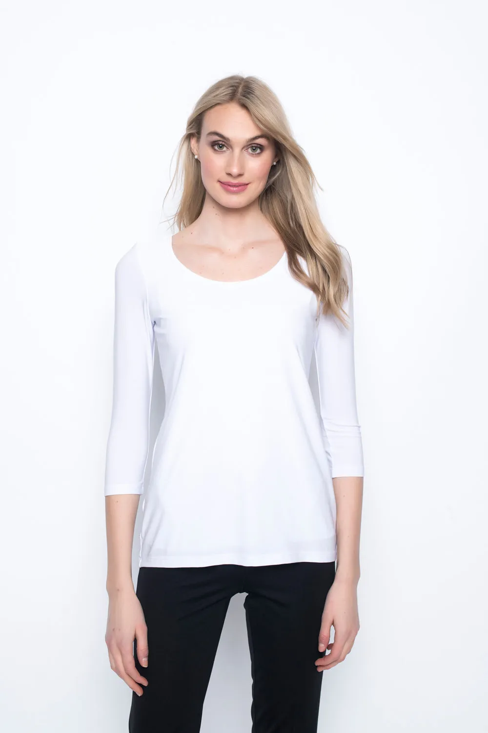 3/4 Sleeve Round Neck Top