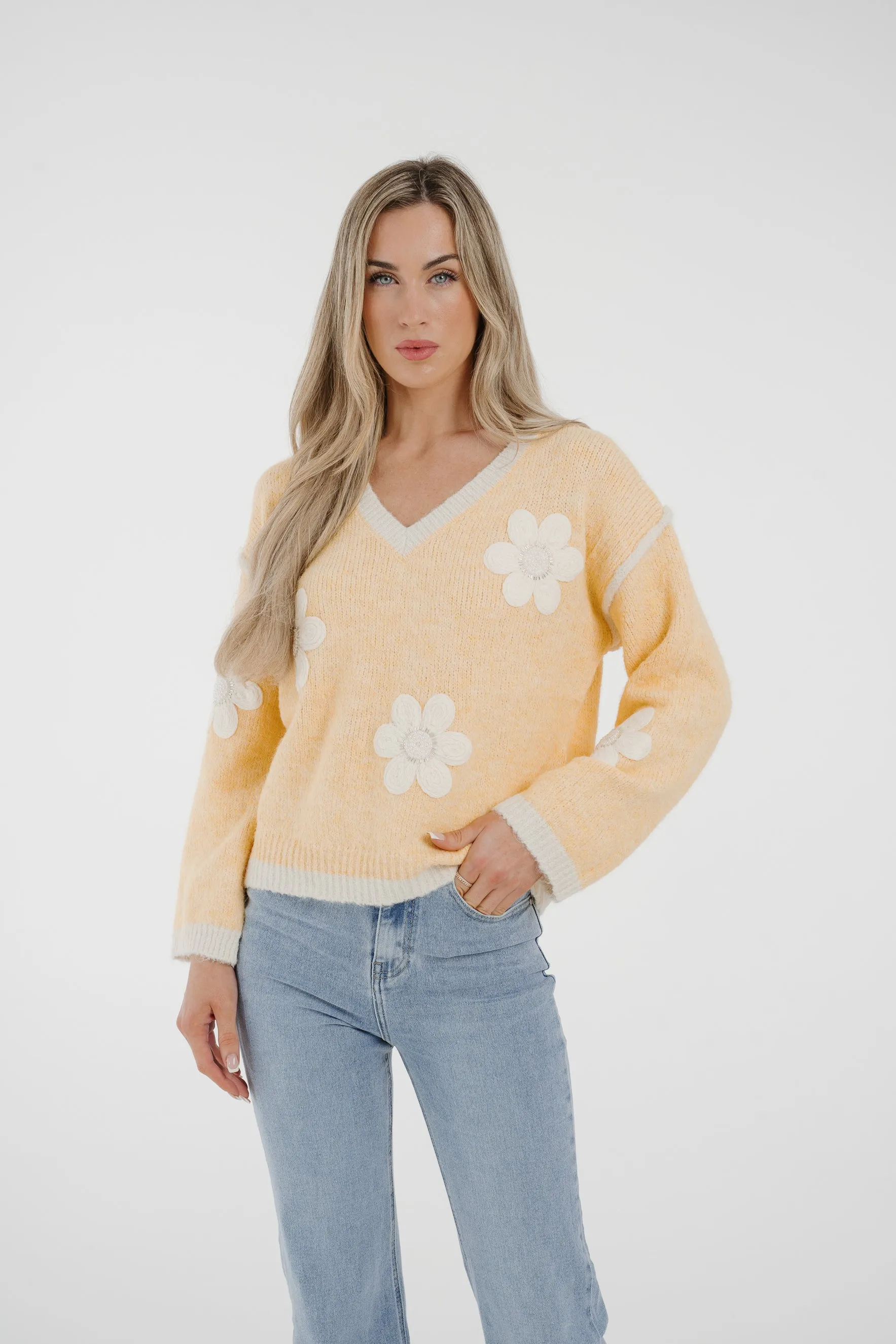 Ally Floral Jumper In Lemon