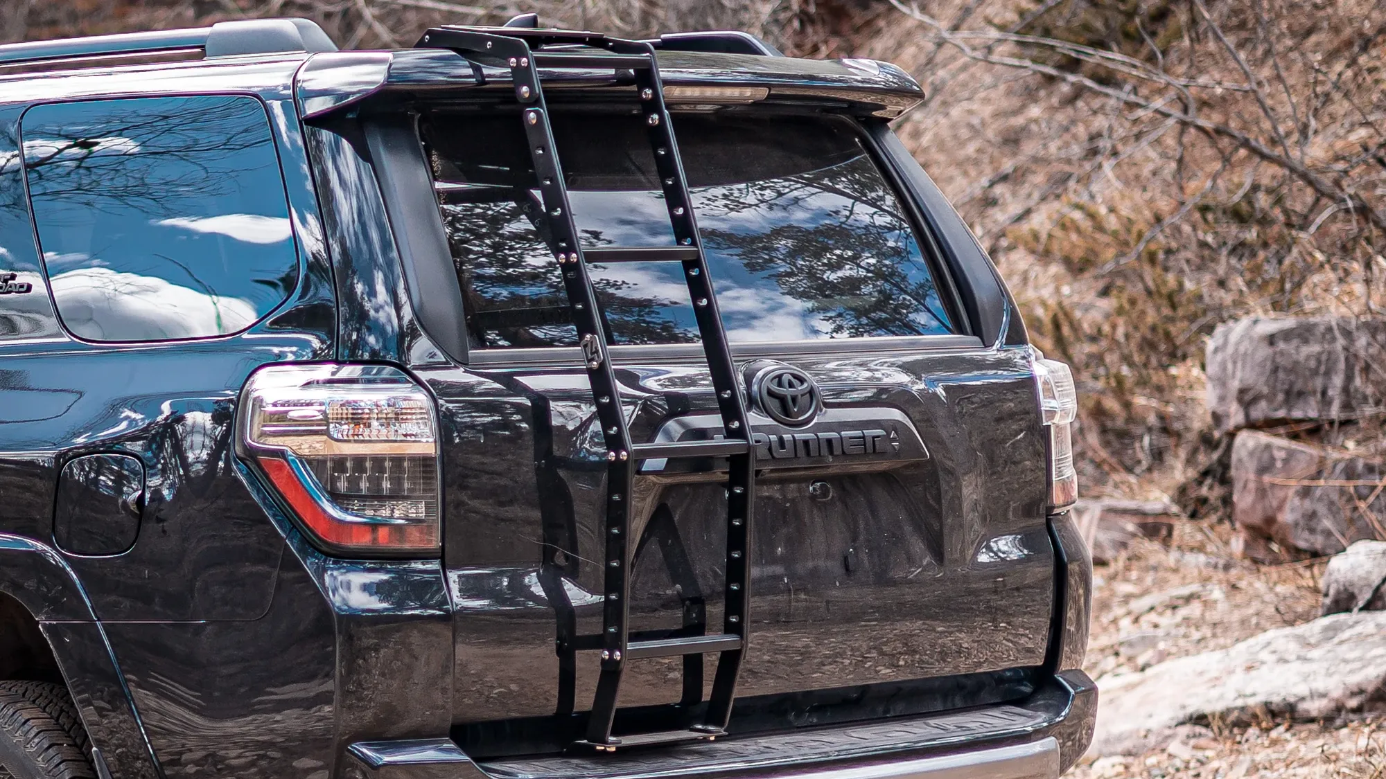 C4 Fab. Summit Hatch Ladder
