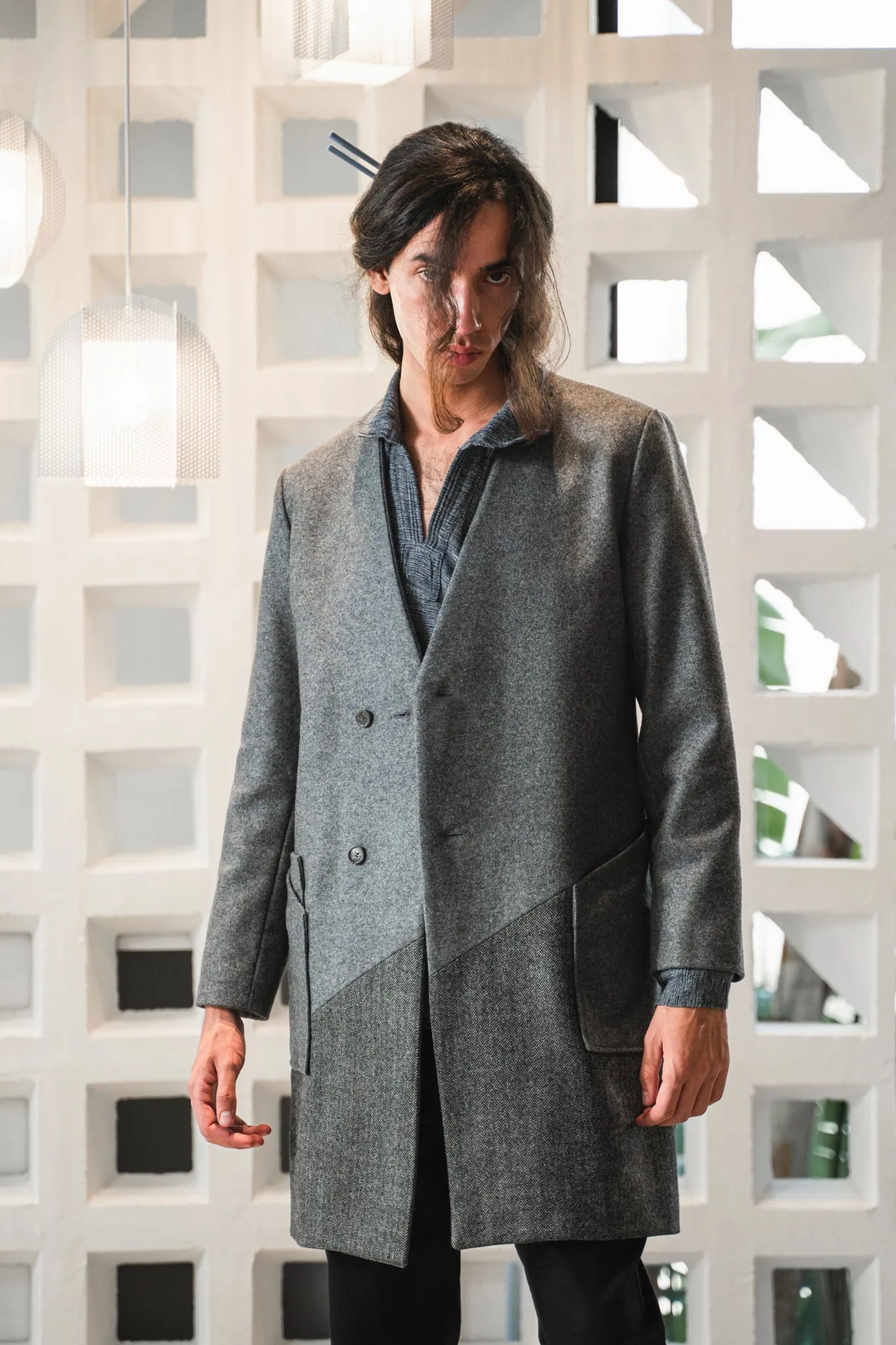 Collarless color blocked coat