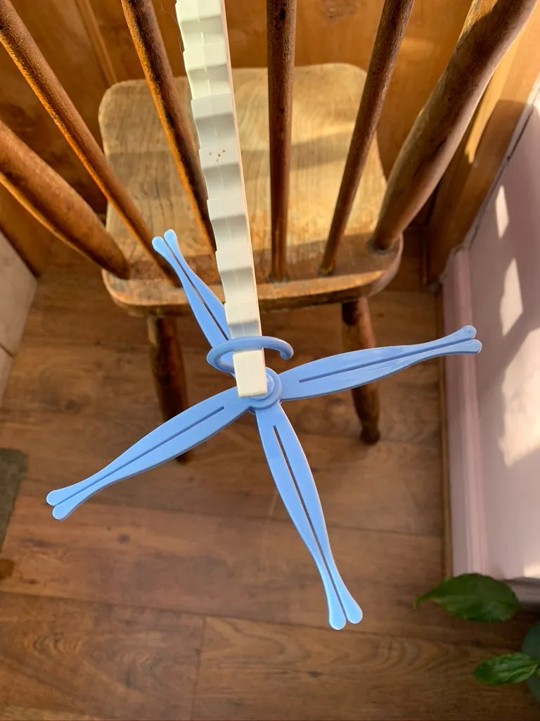 Essential 1950s Fold Flat LADIES NYLON STOCKING DRYER