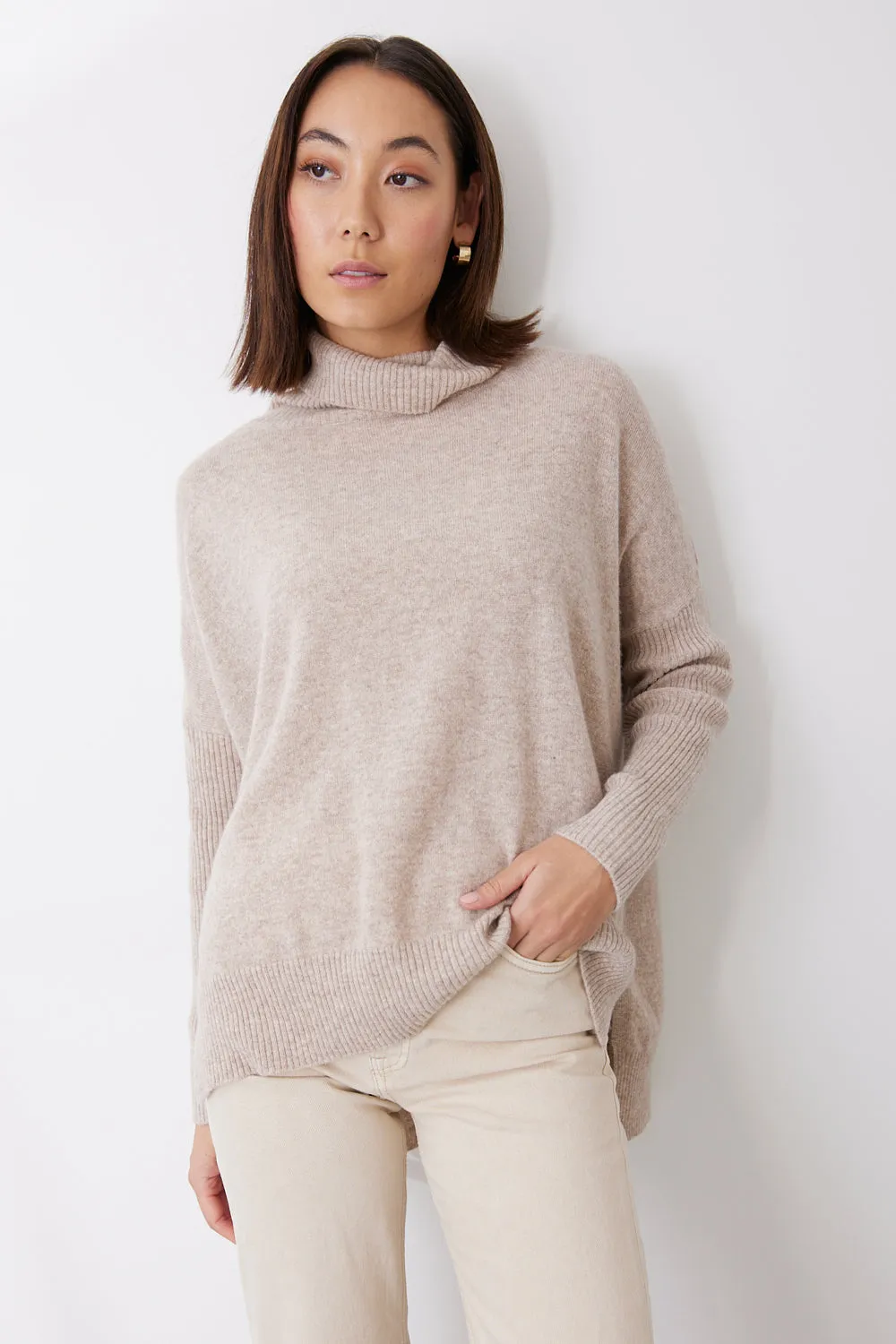 Gigi Step Rollneck