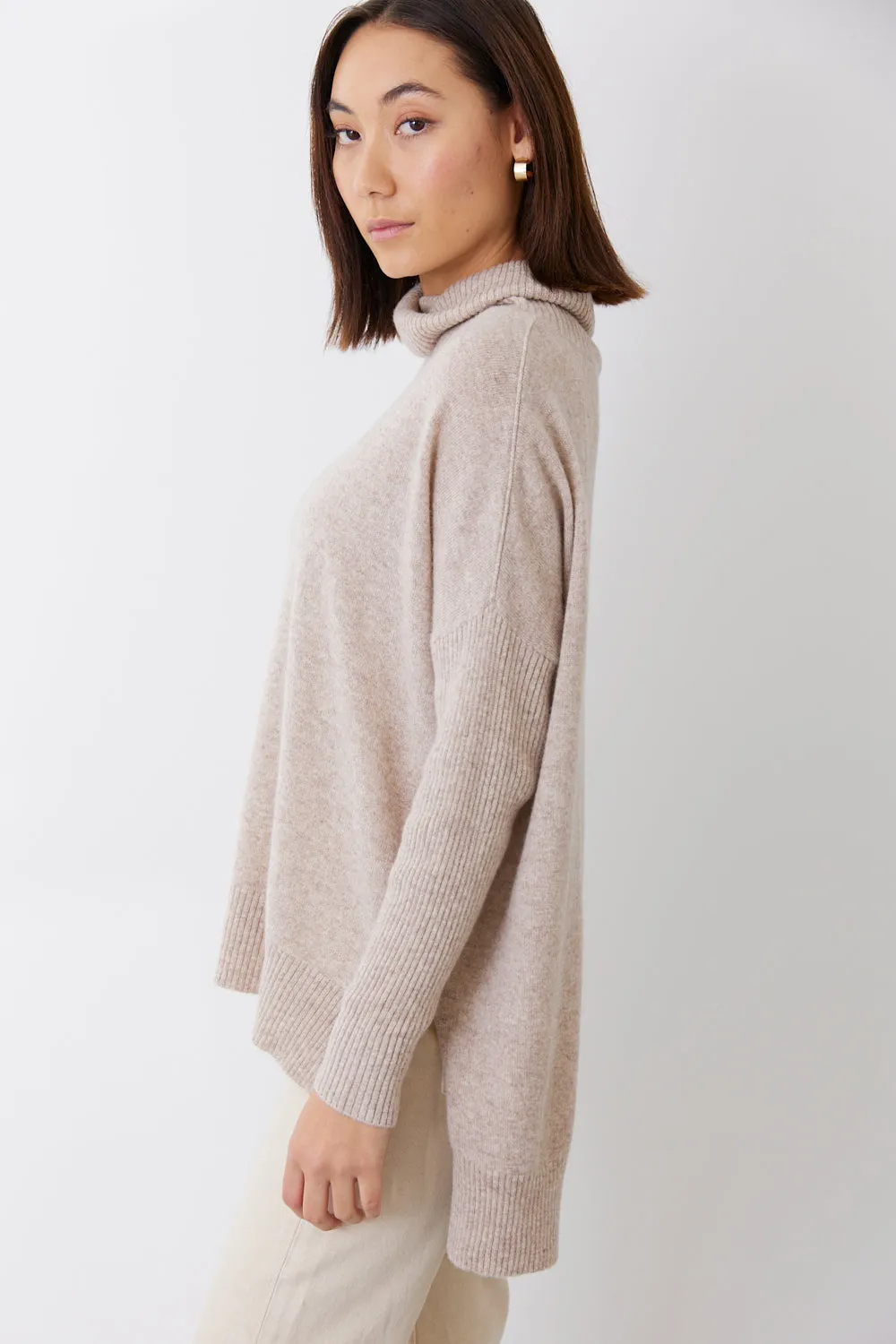 Gigi Step Rollneck