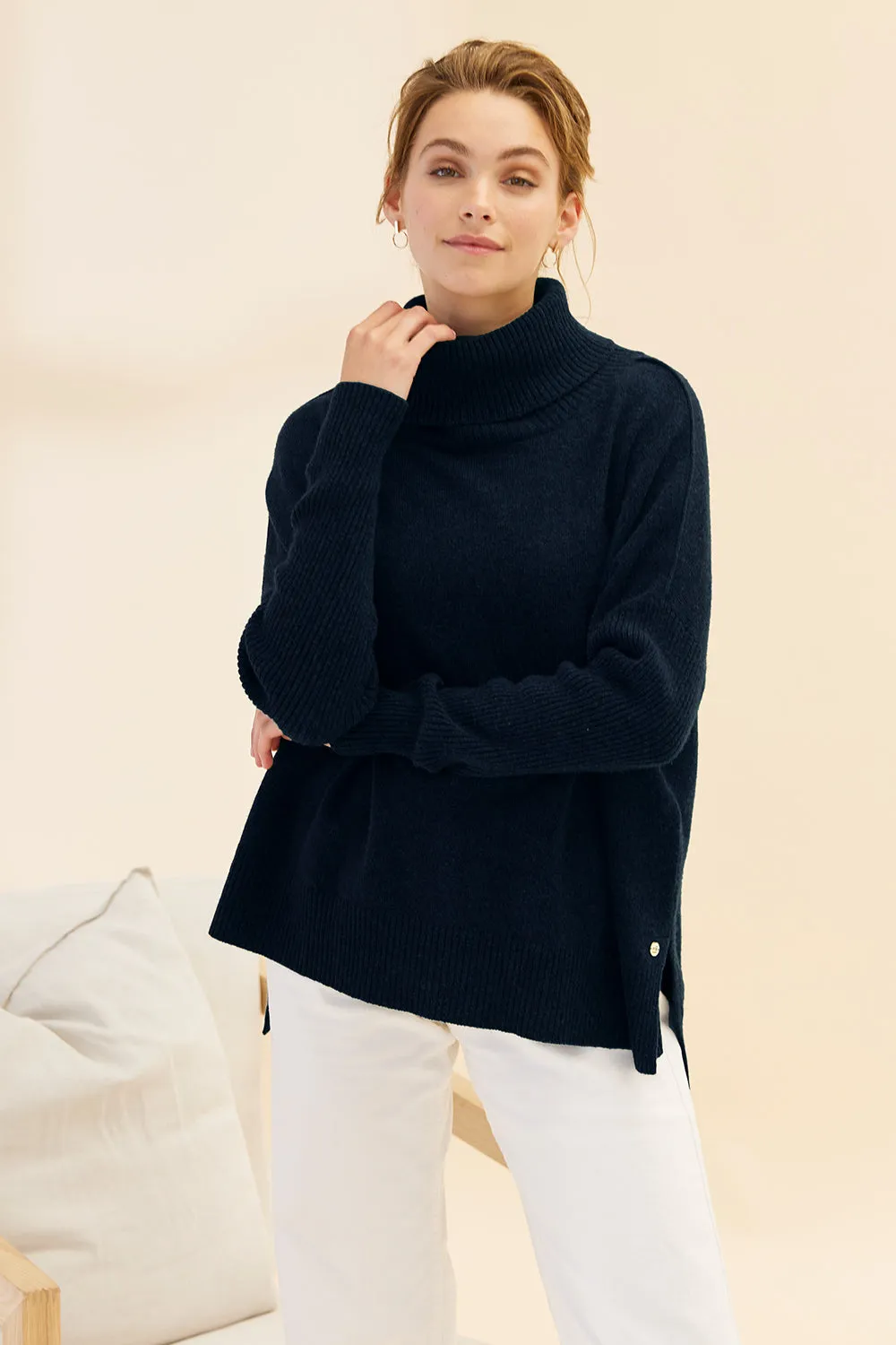 Gigi Step Rollneck