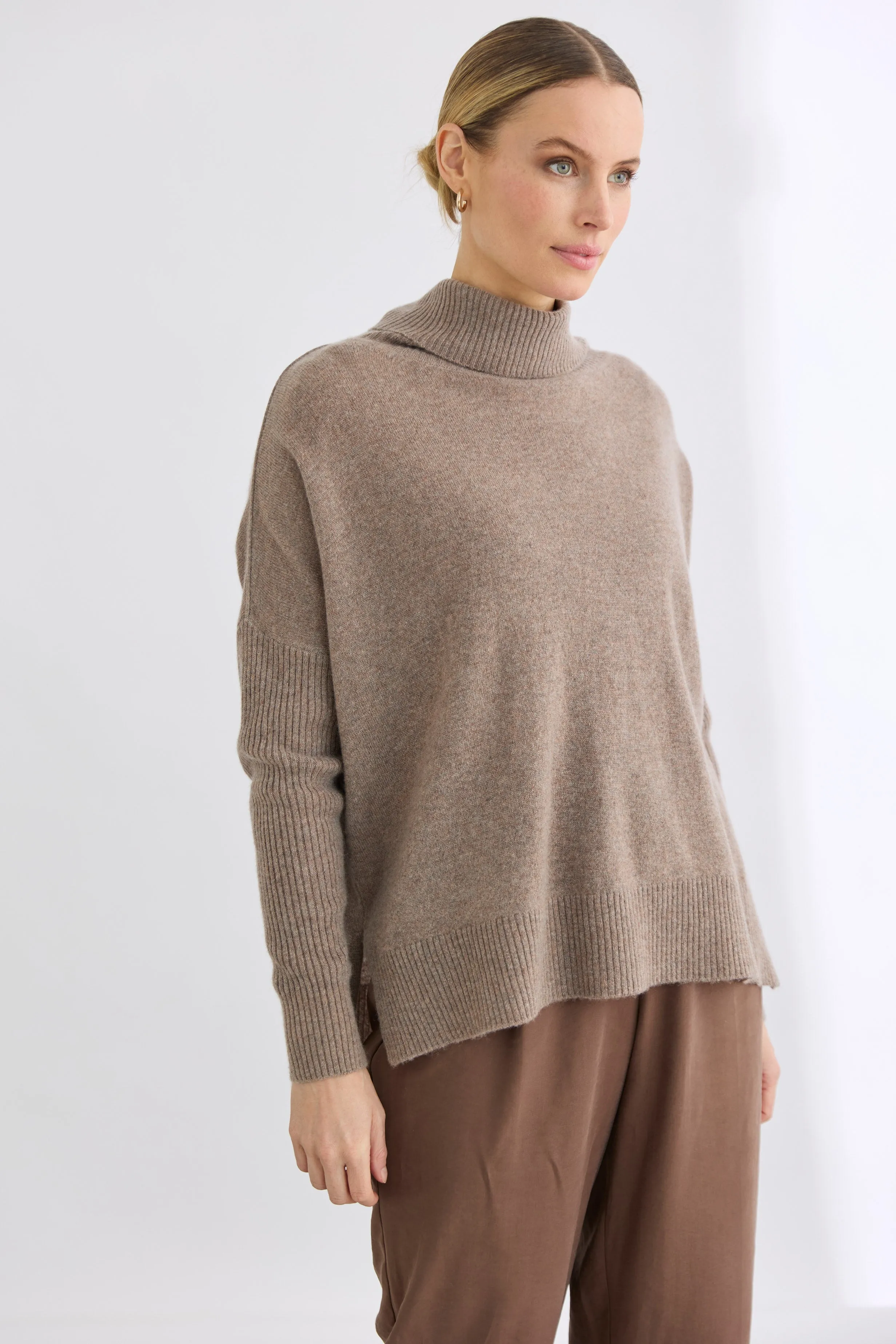 Gigi Step Rollneck