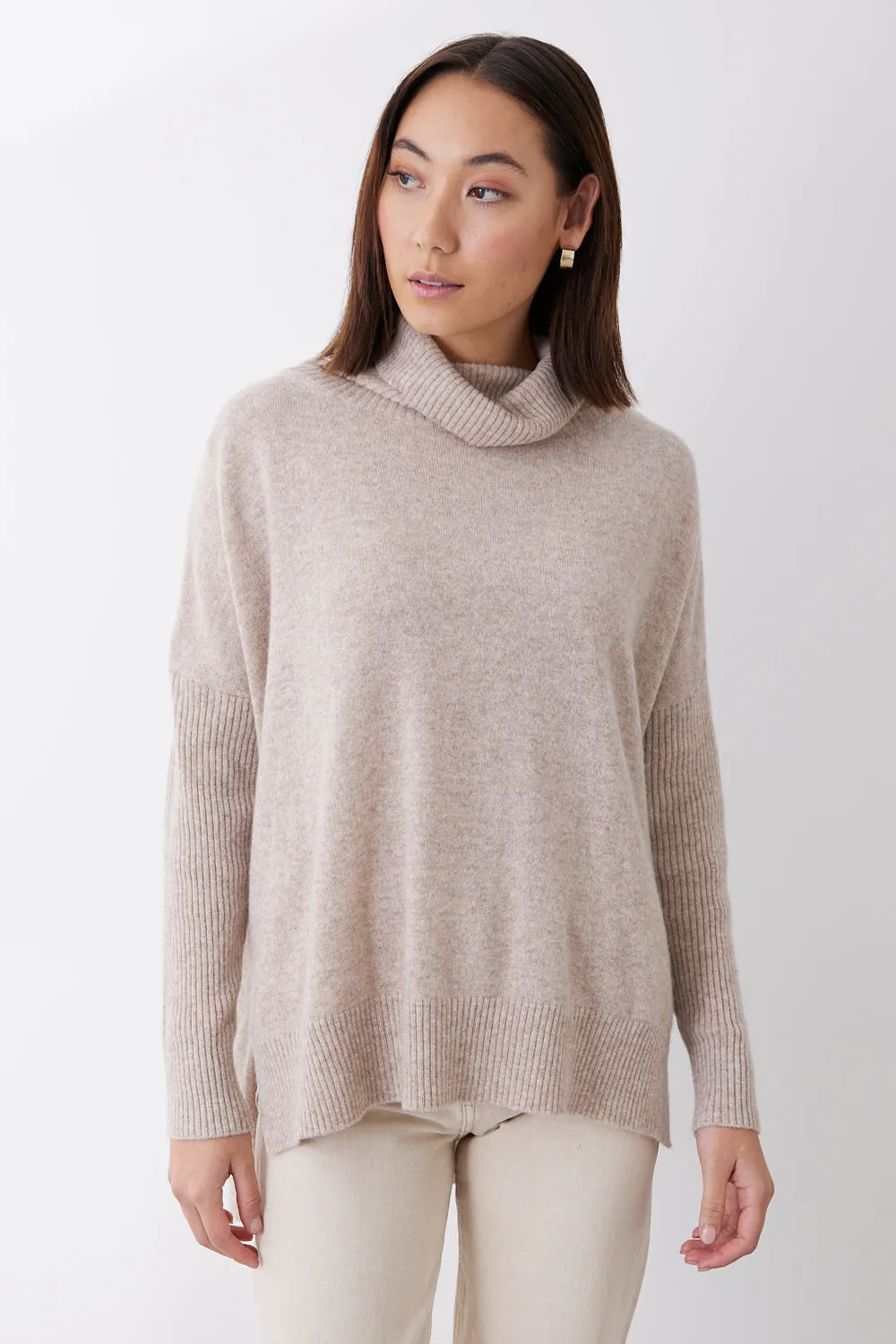 Gigi Step Rollneck