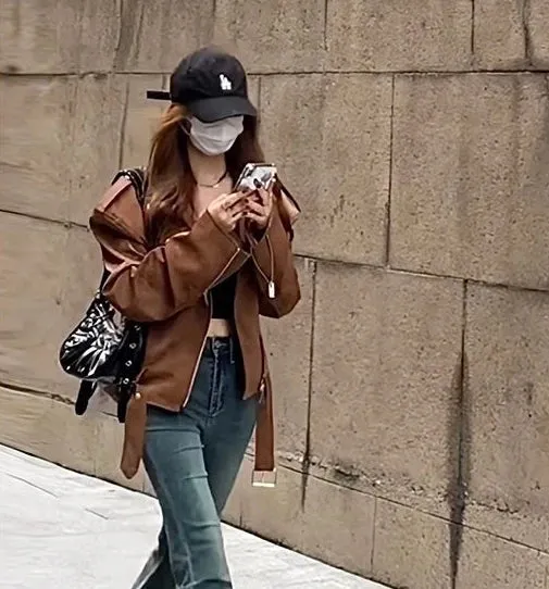 Girlary Winter Korean Brown Leather Jacket Women Streetwear Moto Biker Zipper Leather Coat Casual Outerwear Irregular Cropped Jacket New