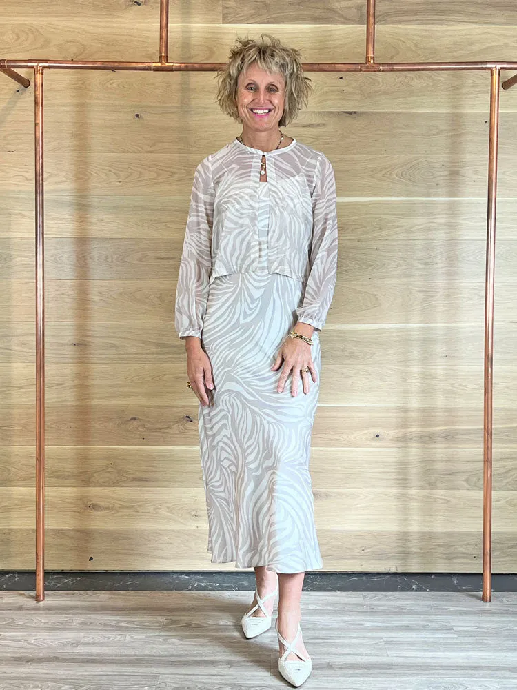 iBlues Cora Dress and Overshirt Sand Chine