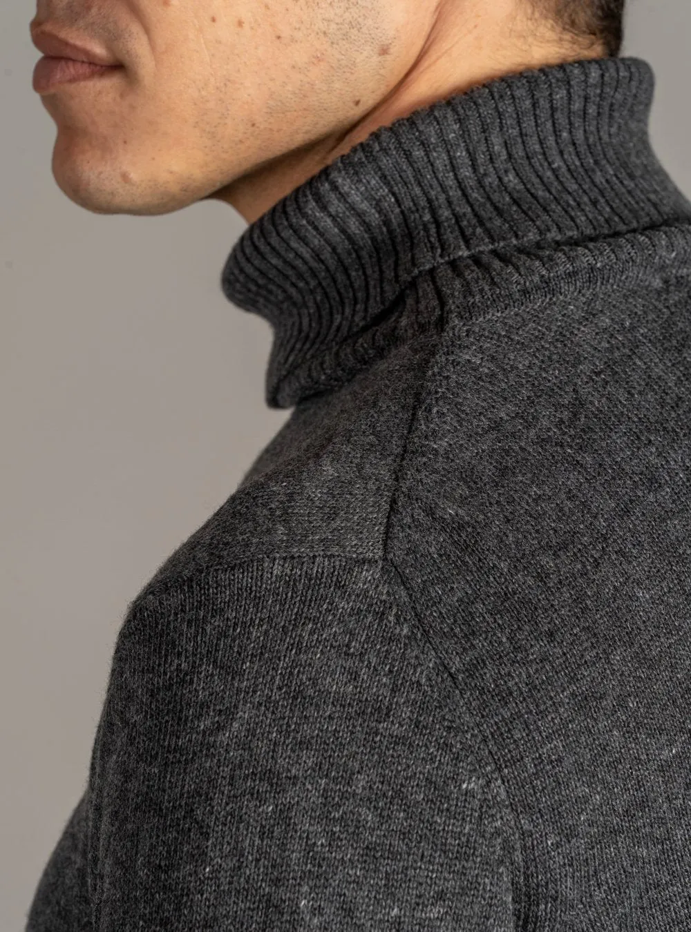 Maglia Collo Alto in Lana Cashmere - Finesse