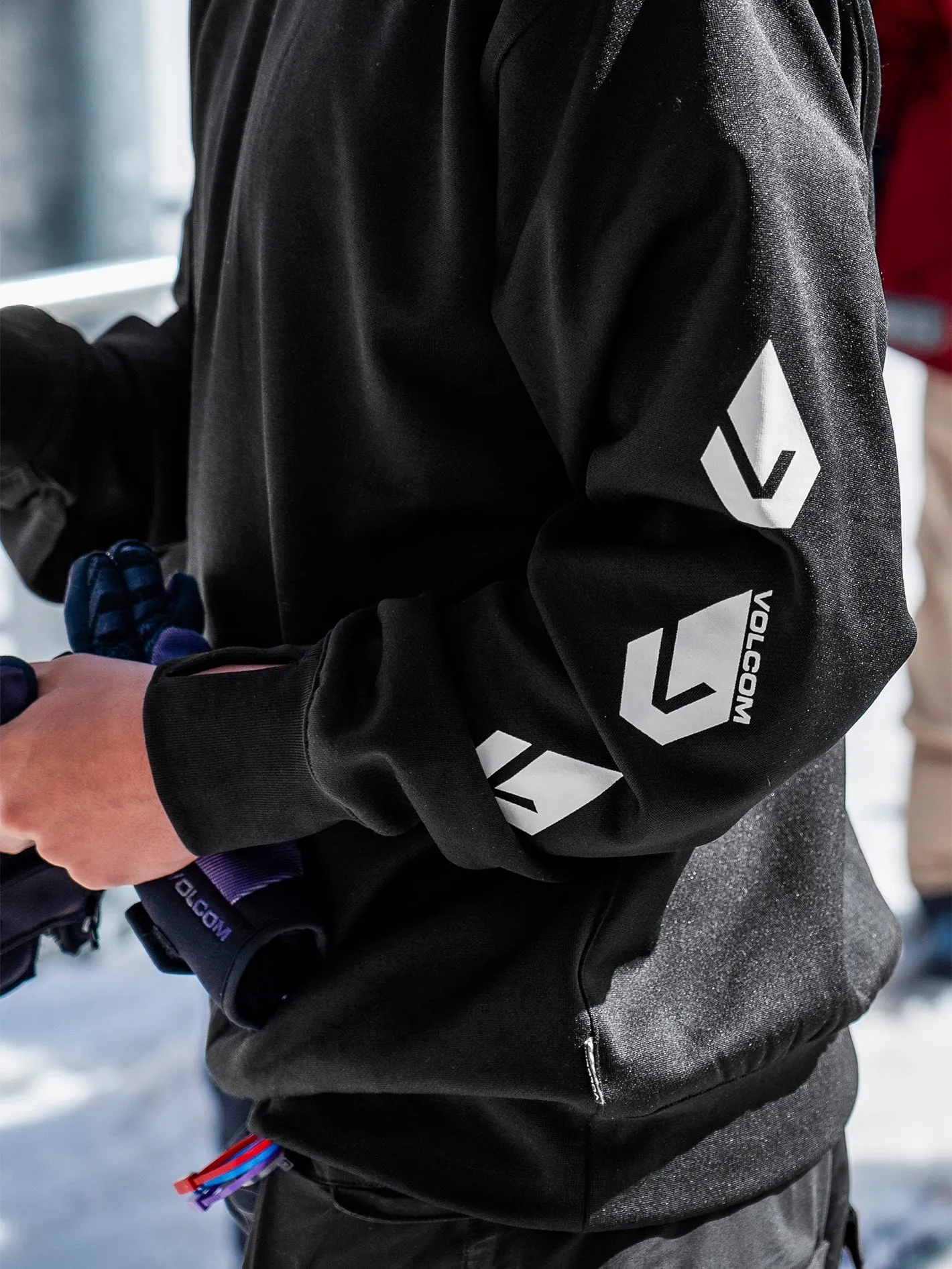 Mens Core Hydro Crew Pullover - Black