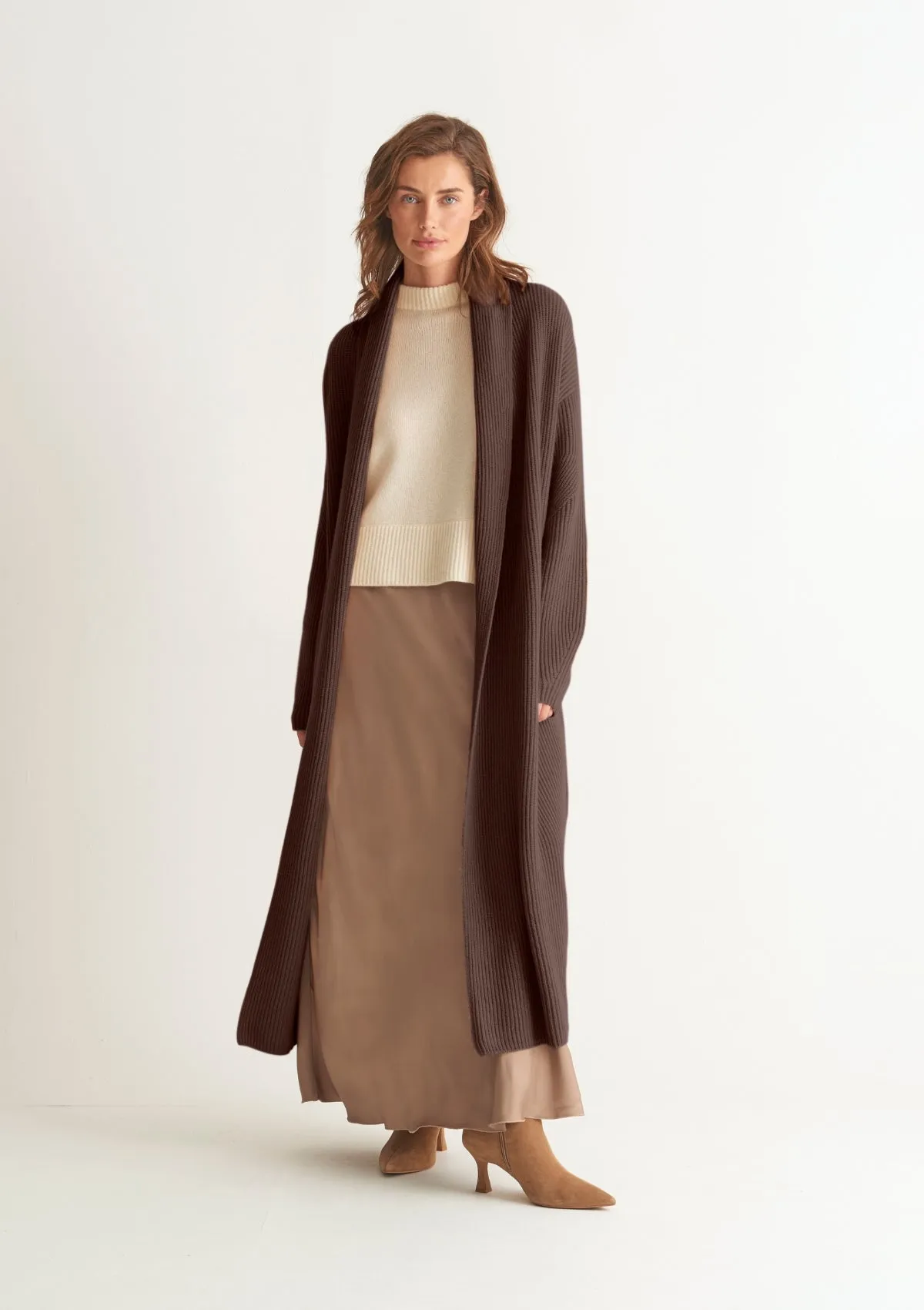 Ribbed Cashmere Coatigan in Rye Brown