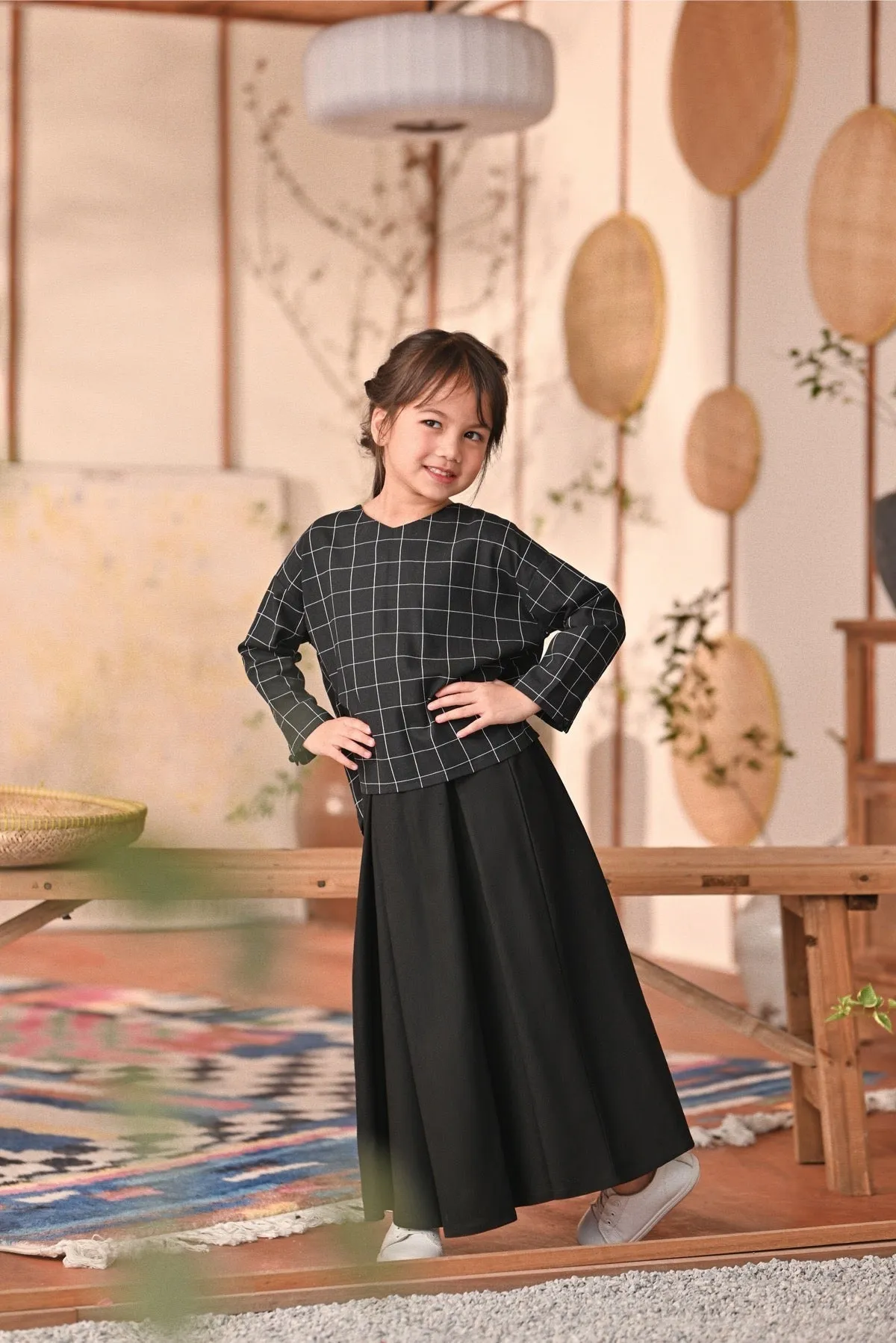 The Heiwa A-Line Skirt - Black