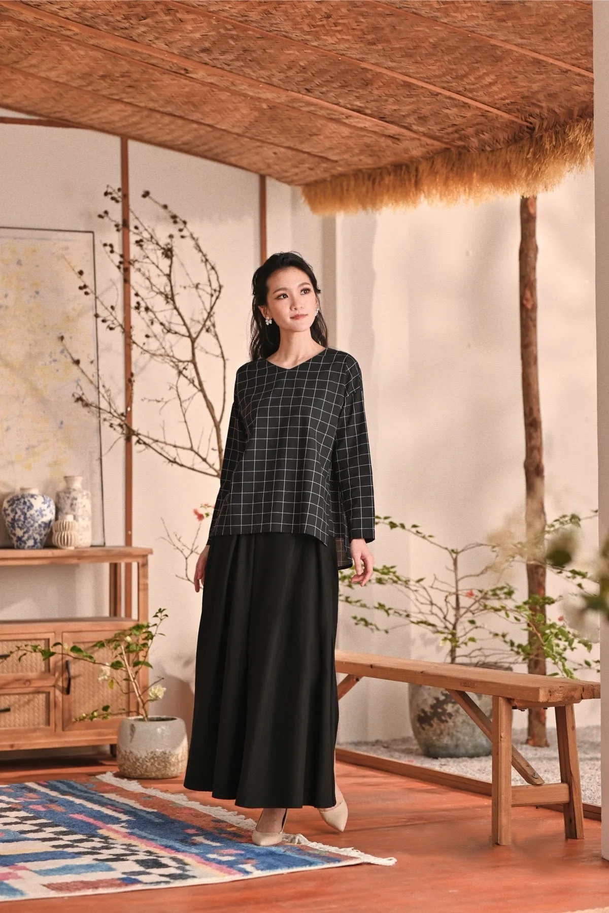 The Heiwa Women A-Line Skirt - Black