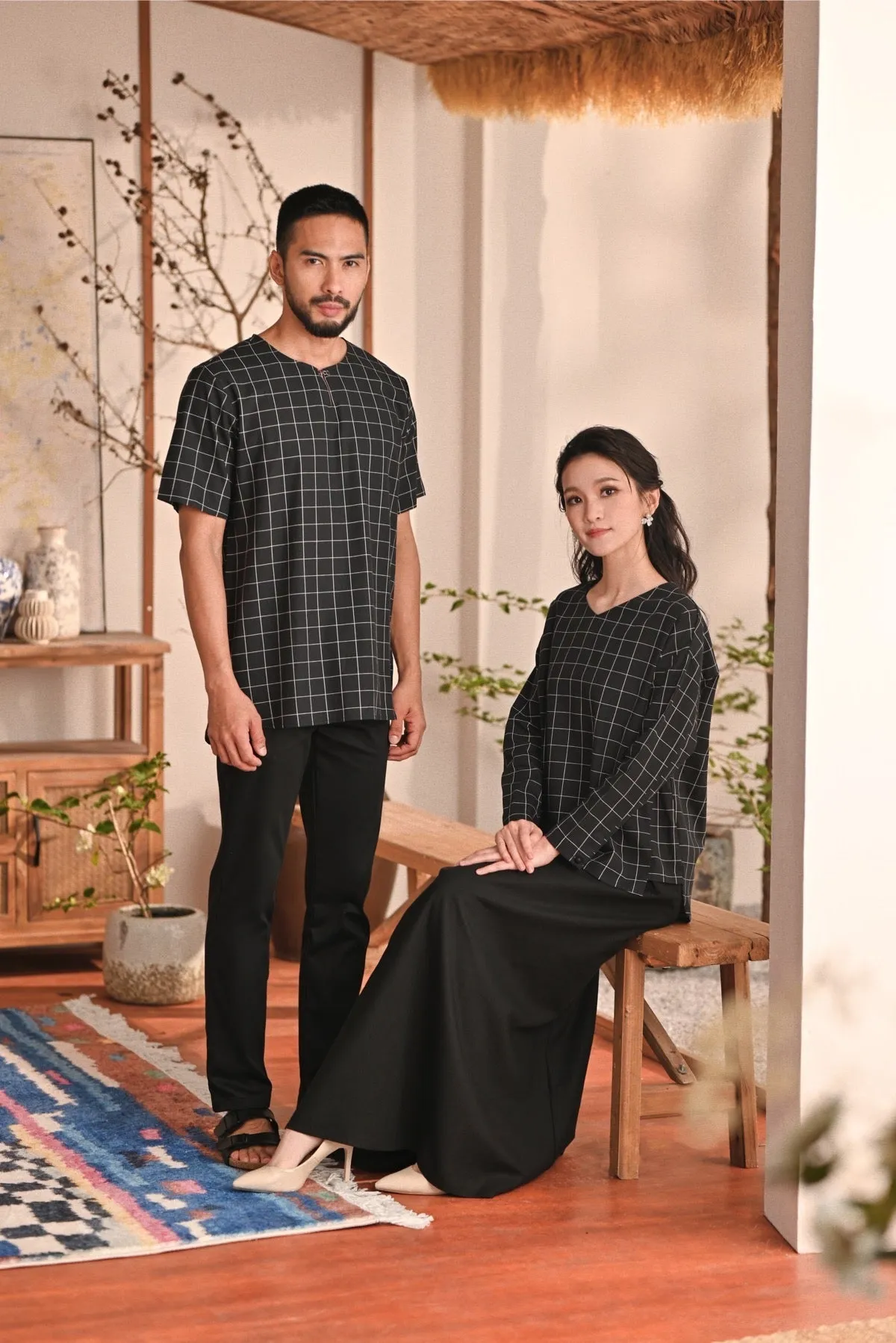 The Heiwa Women A-Line Skirt - Black