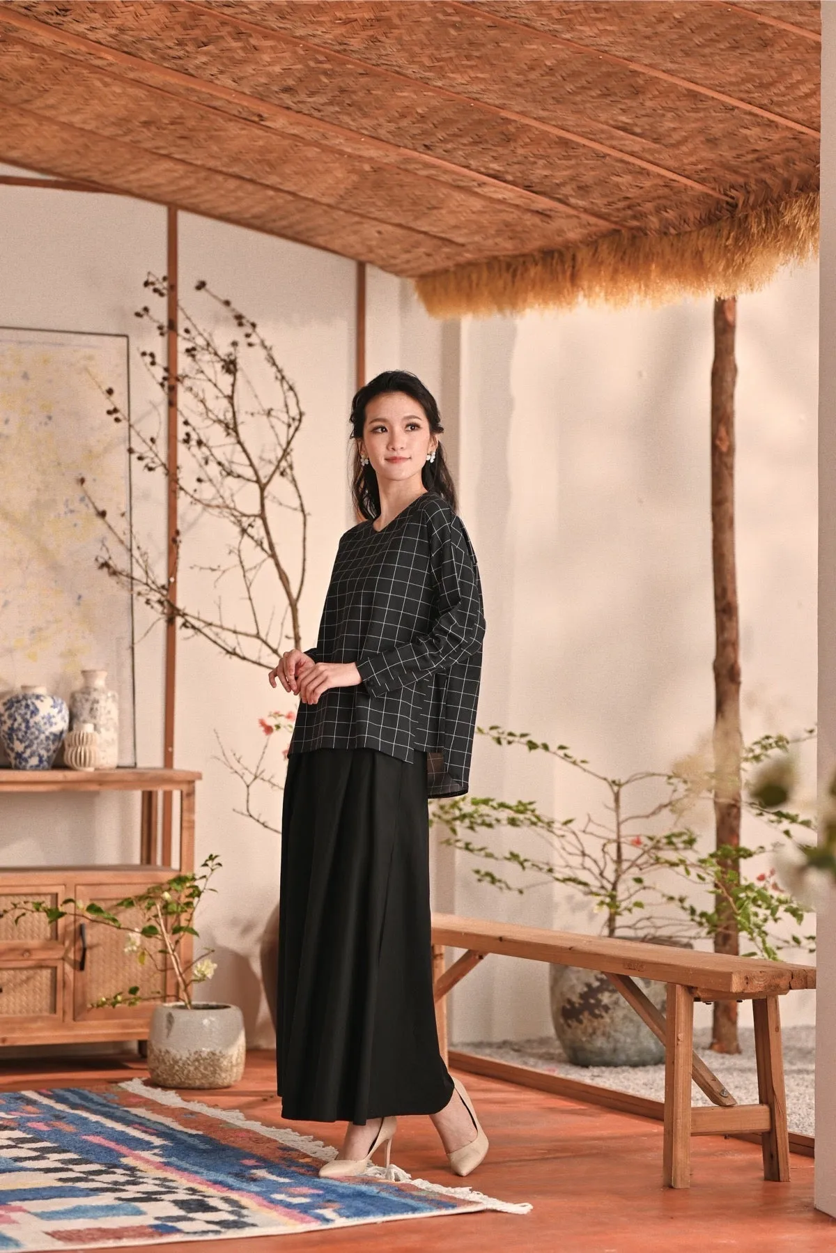 The Heiwa Women A-Line Skirt - Black