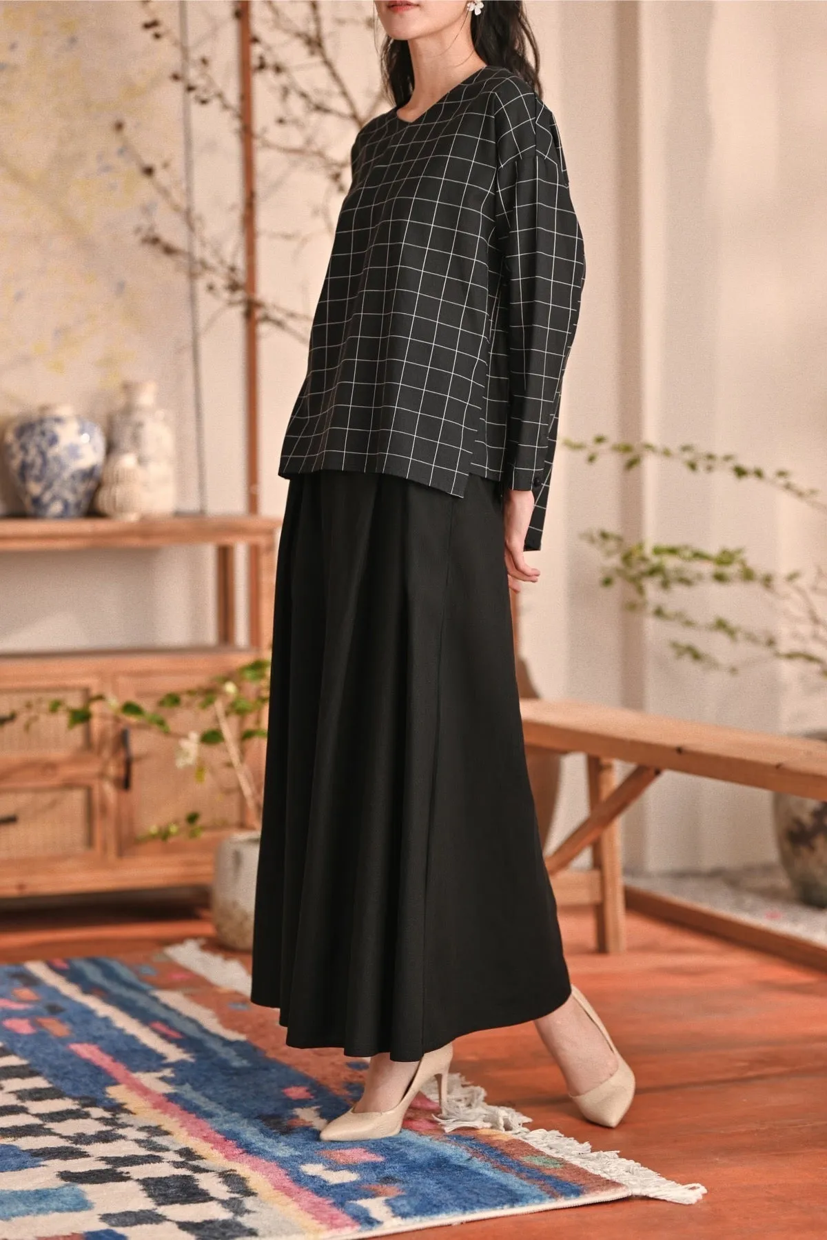 The Heiwa Women A-Line Skirt - Black