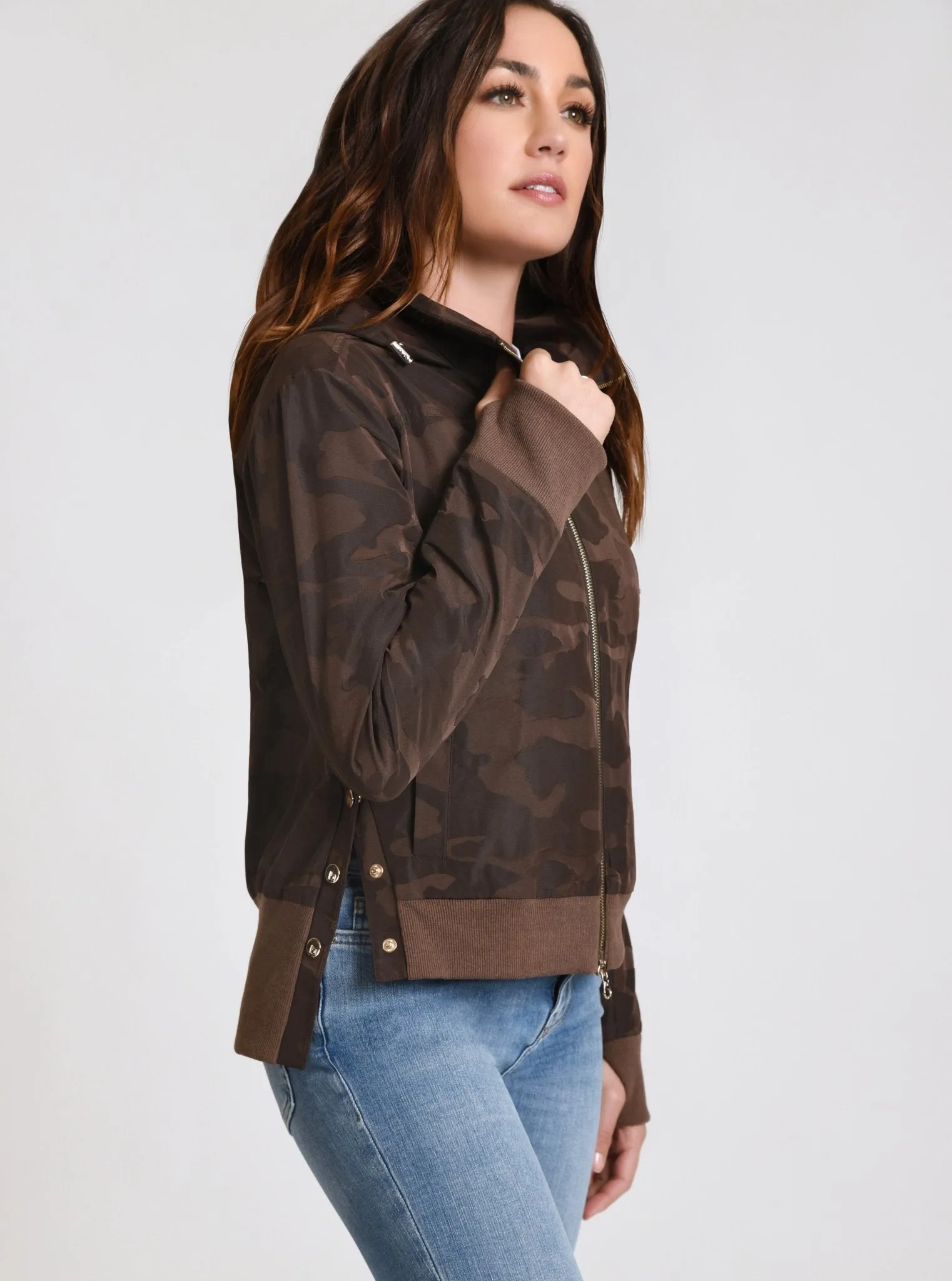 Violette Gold Camo Bomber